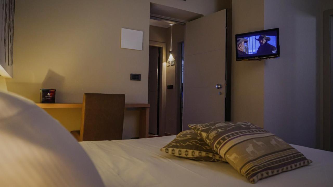 Hotel Nido Dell'Aquila アッセルジ エクステリア 写真