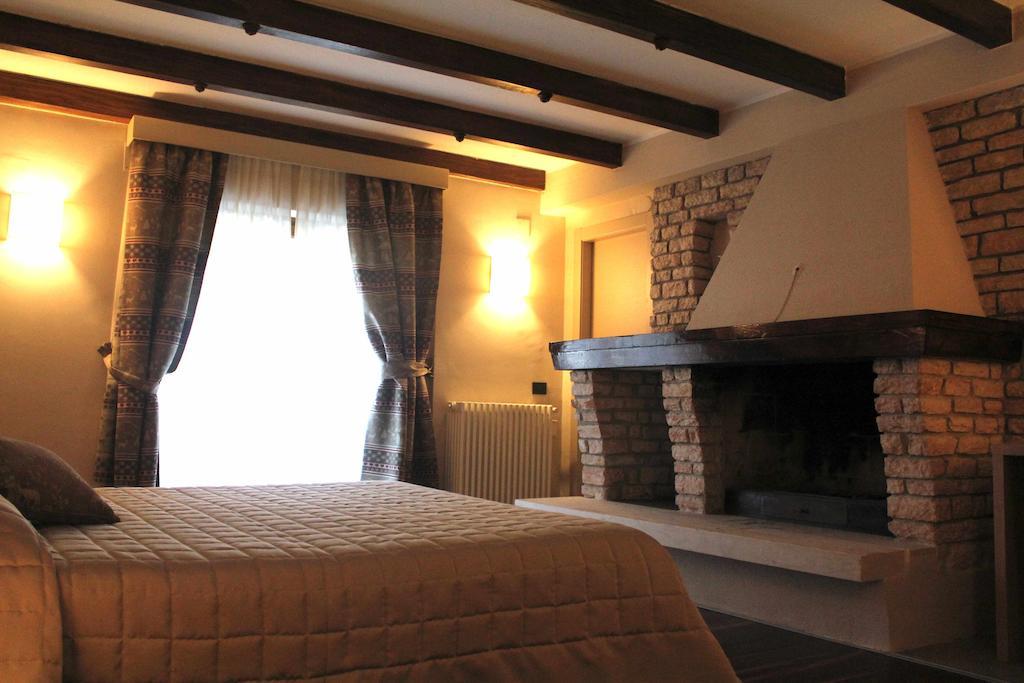 Hotel Nido Dell'Aquila アッセルジ エクステリア 写真
